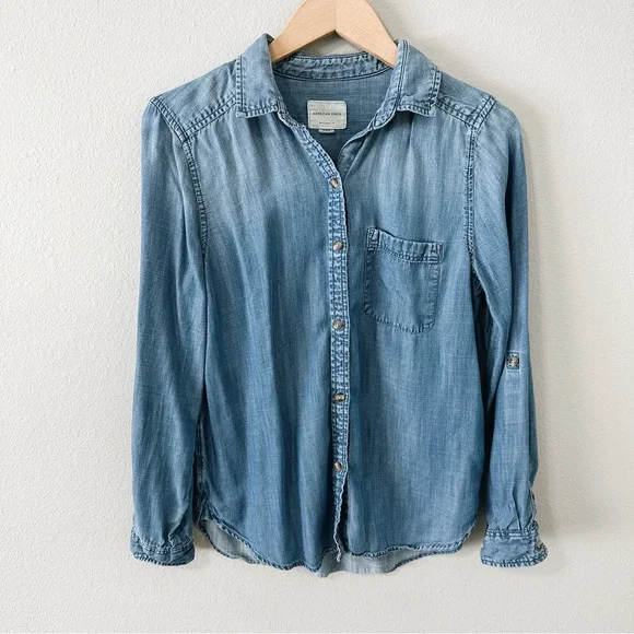 American Eagle Outfitters Tops American Eagle Blue Ombr Denim